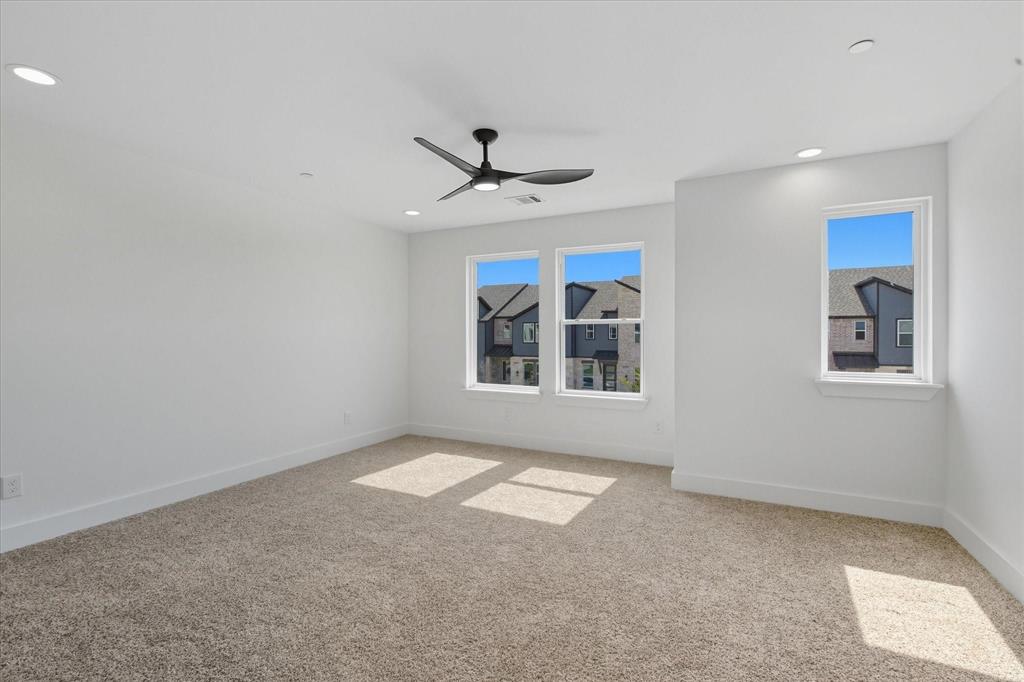 8922 Lowell Street Rowlett, TX 75089 - Photo 13 of 21