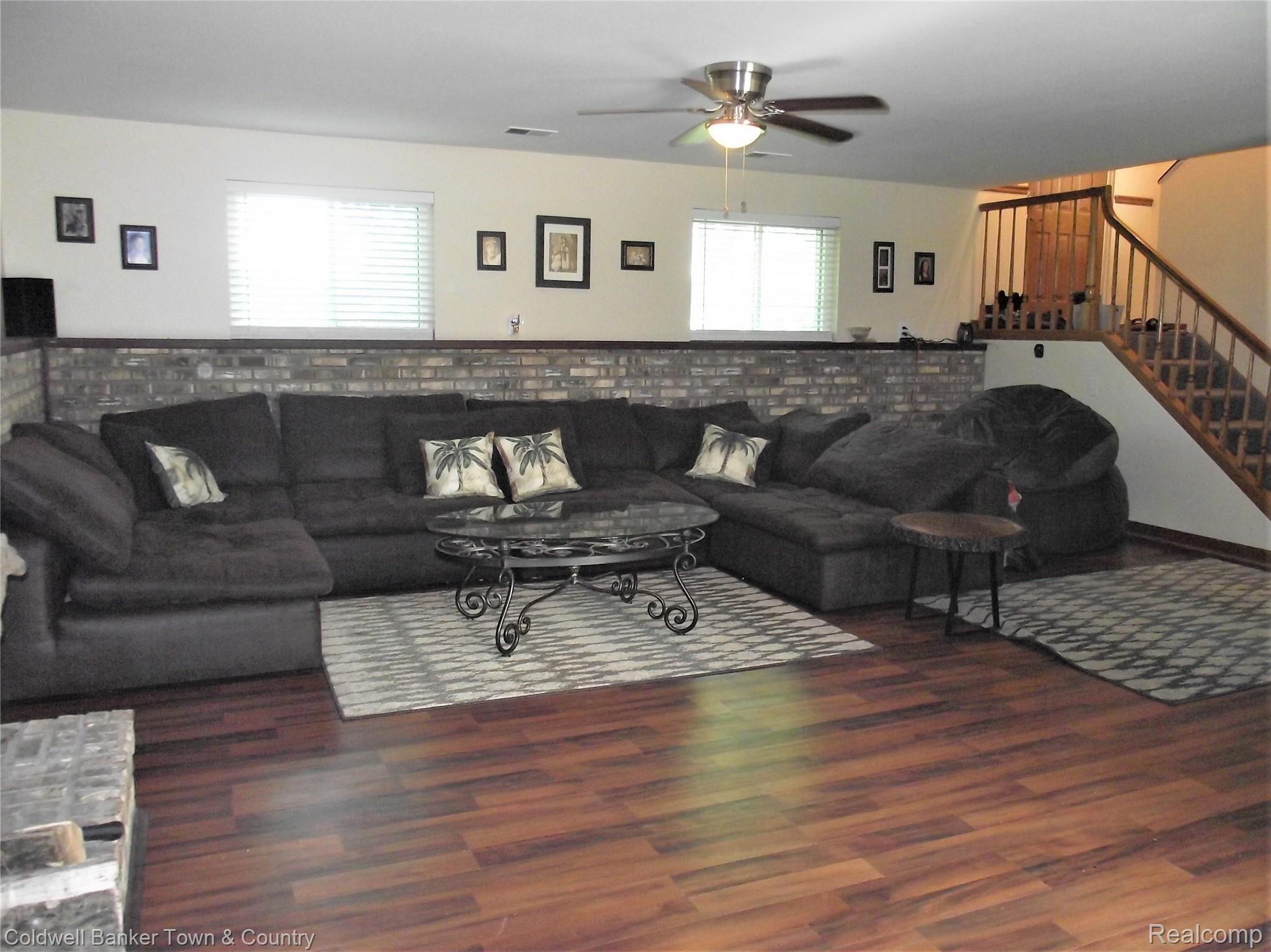 236 Ripley Road Linden, MI 48451 - Photo 8 of 26 DSCF9565.JPG