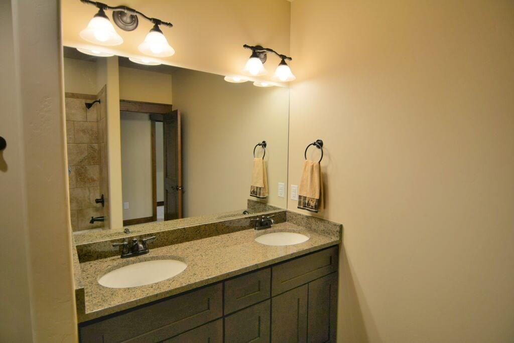 709 Independence Road, Unit 12B Keystone, CO 80435 - Photo 12 of 25 Gallery Image 12