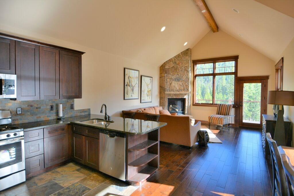 709 Independence Road, Unit 12B Keystone, CO 80435 - Photo 6 of 25 Gallery Image 6