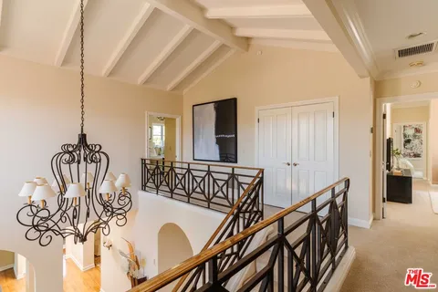 $4,295,000 | 16799 Monte Hermoso Drive, Pacific Palisades, CA 90272