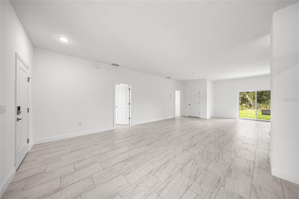 14839 Southwest 79th Terrace Road Ocala, FL 34473 - Photo 10 of 42 Gallery Image 10