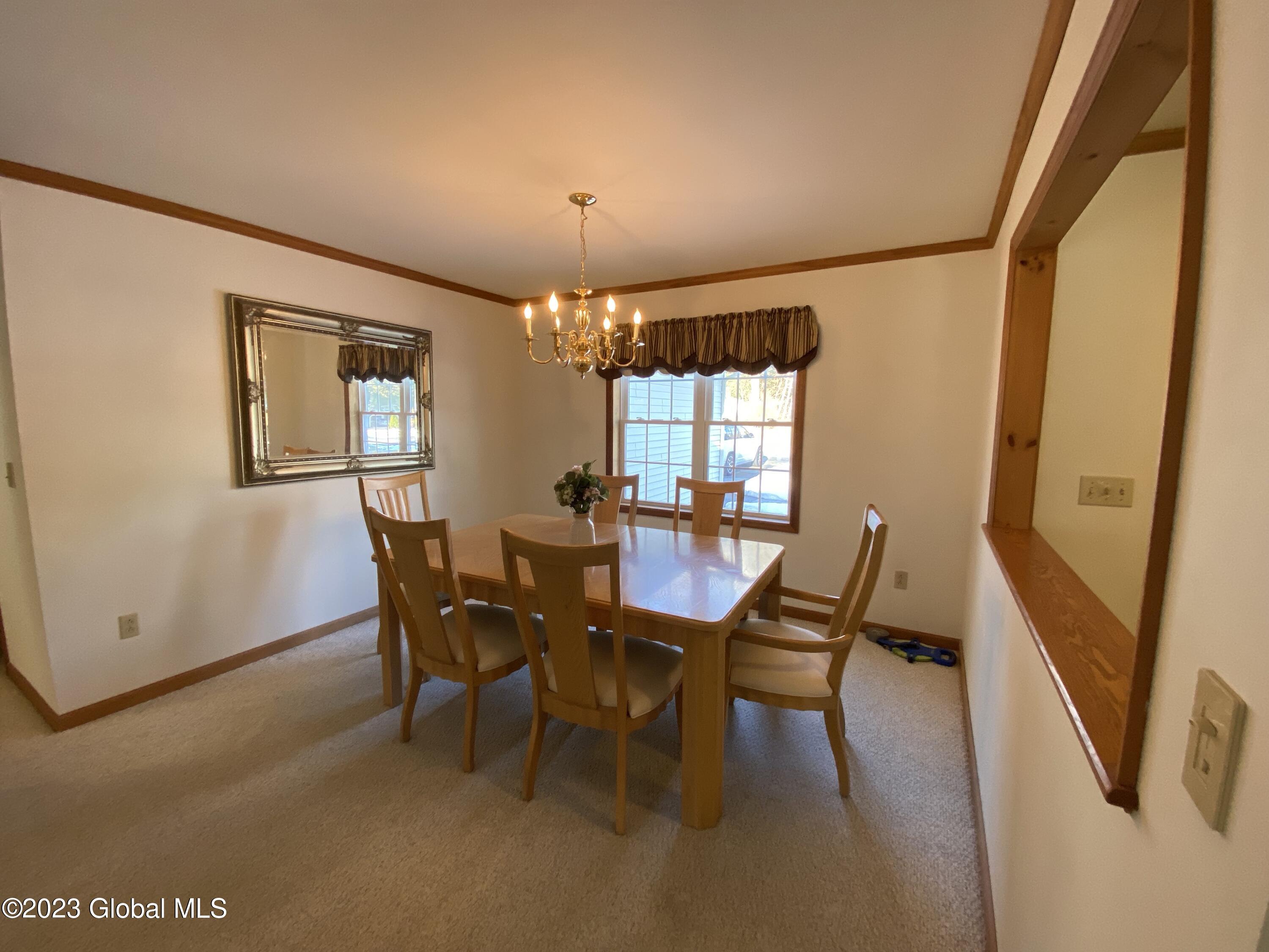 12 Willow Road Queensbury, NY 12804 - Photo 4 of 50 gQys3nQETuCzaVlxjuZdPg