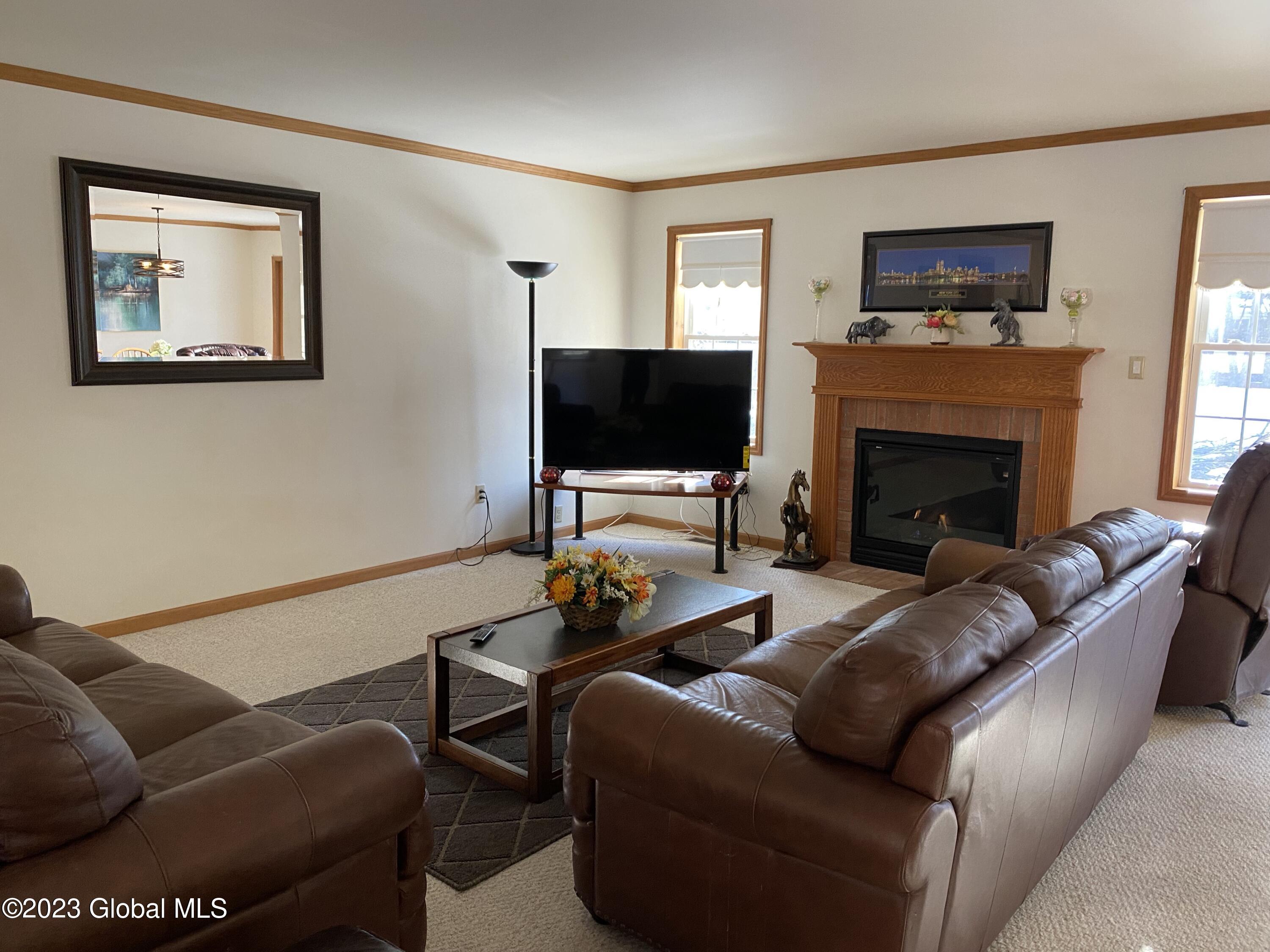 12 Willow Road Queensbury, NY 12804 - Photo 6 of 50 9CdIx+dxQdCjXvvGroPZrA
