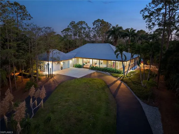 a view of an outdoor space yard and patio