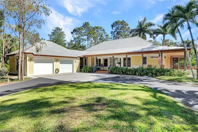 $3,299,999 | 5660 English Oaks Lane, Naples, FL 34119