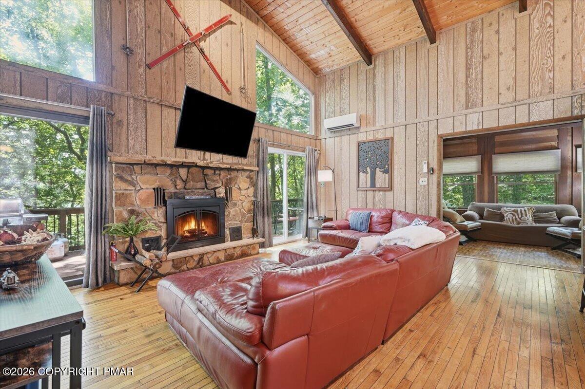 1076 Porter Drive Bushkill, PA 18324 - Photo 22 of 82 09-006_DSC00569_with_fire