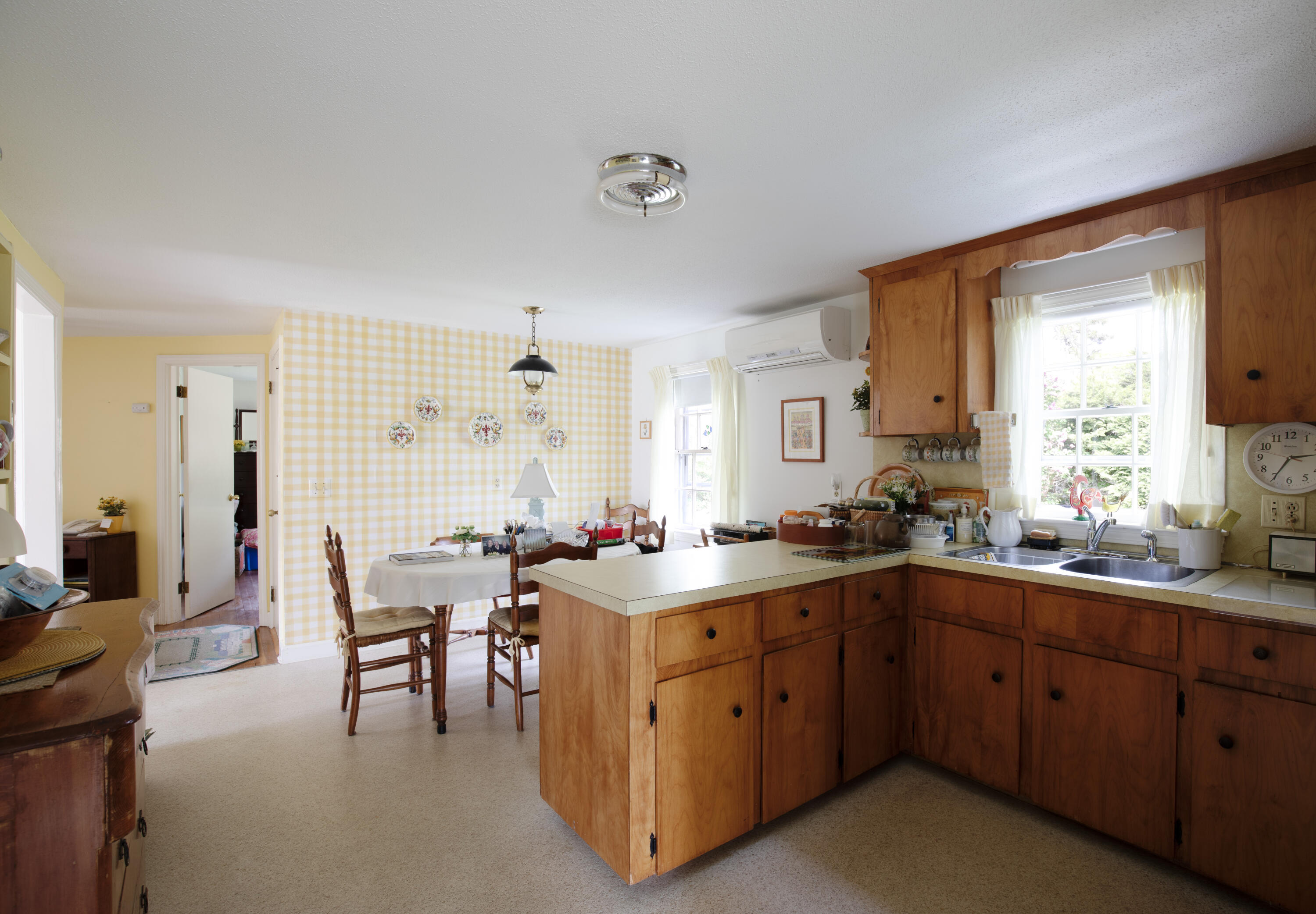 40 Joan Road Centerville, MA 02632 - Photo 13 of 22 40_Joan_Rd_10_KitchenDining_05132025