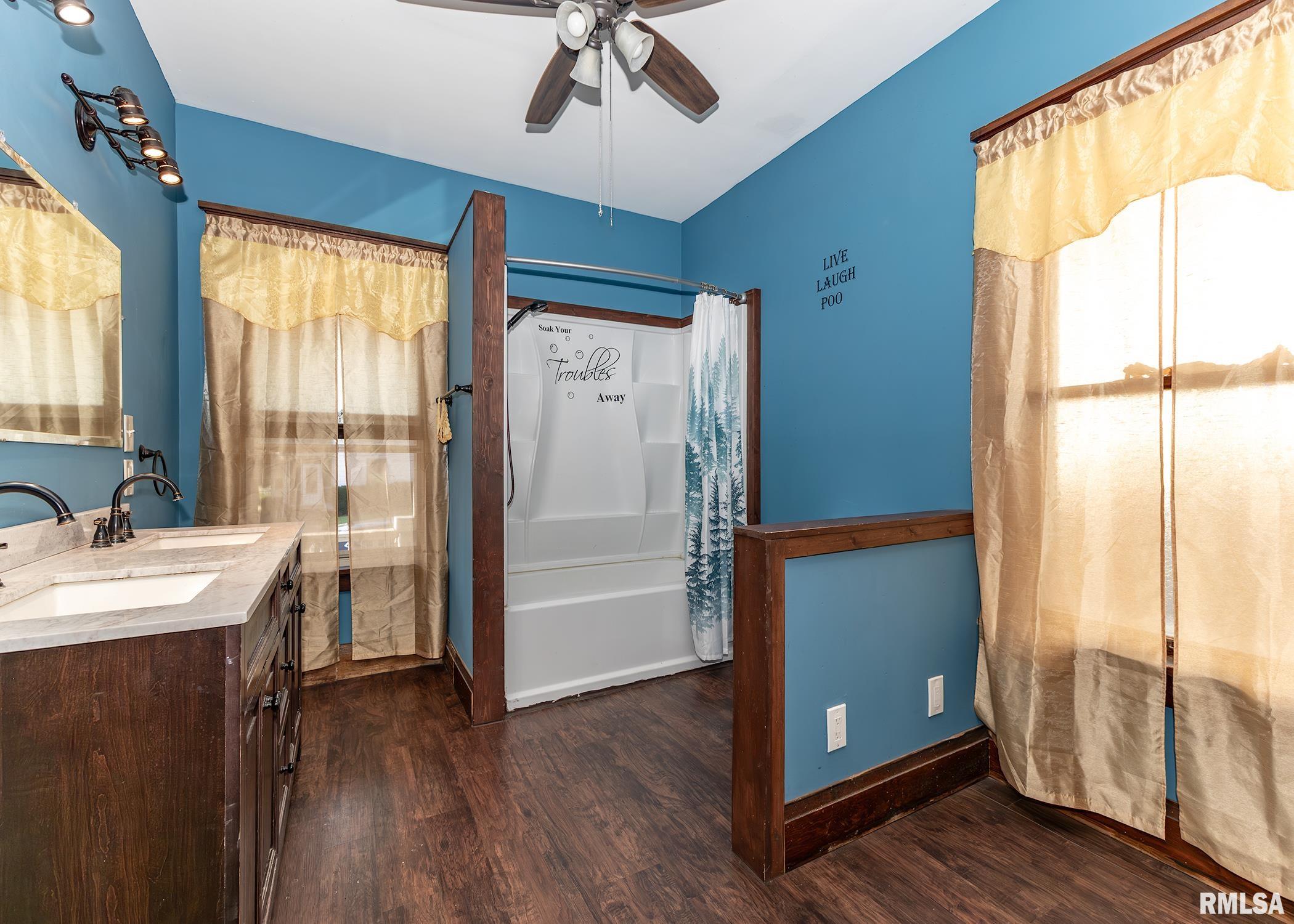 802 12th Avenue South Clinton, IA 52732 - Photo 12 of 25