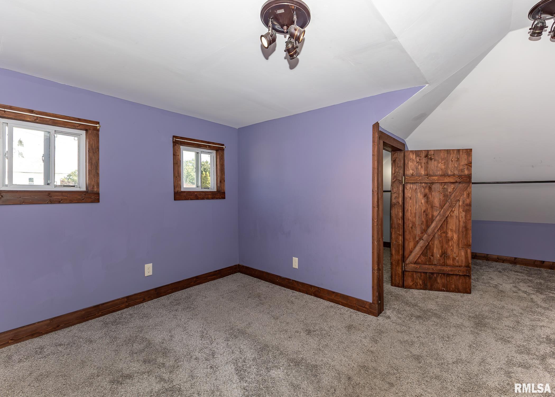 802 12th Avenue South Clinton, IA 52732 - Photo 19 of 25