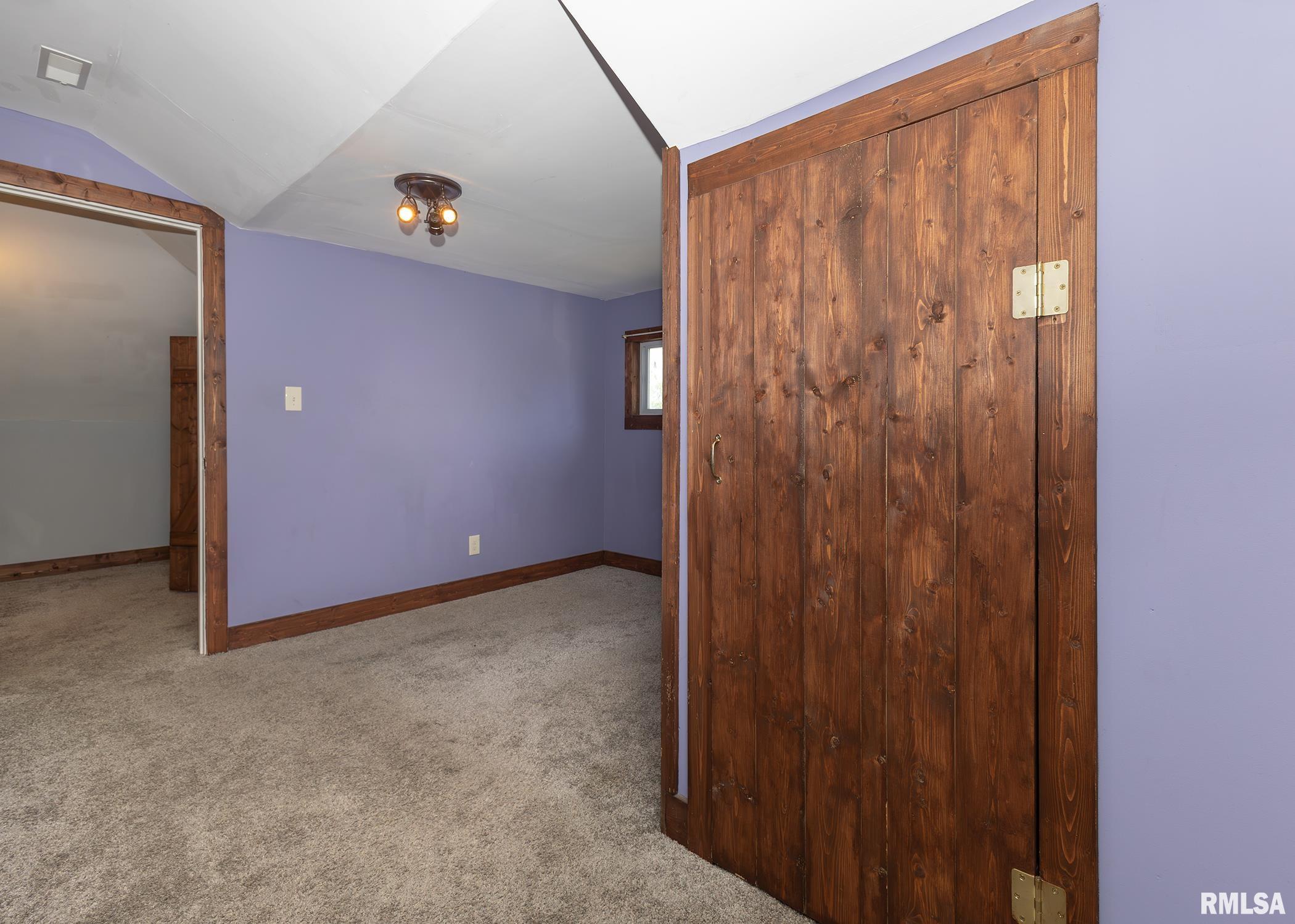 802 12th Avenue South Clinton, IA 52732 - Photo 20 of 25