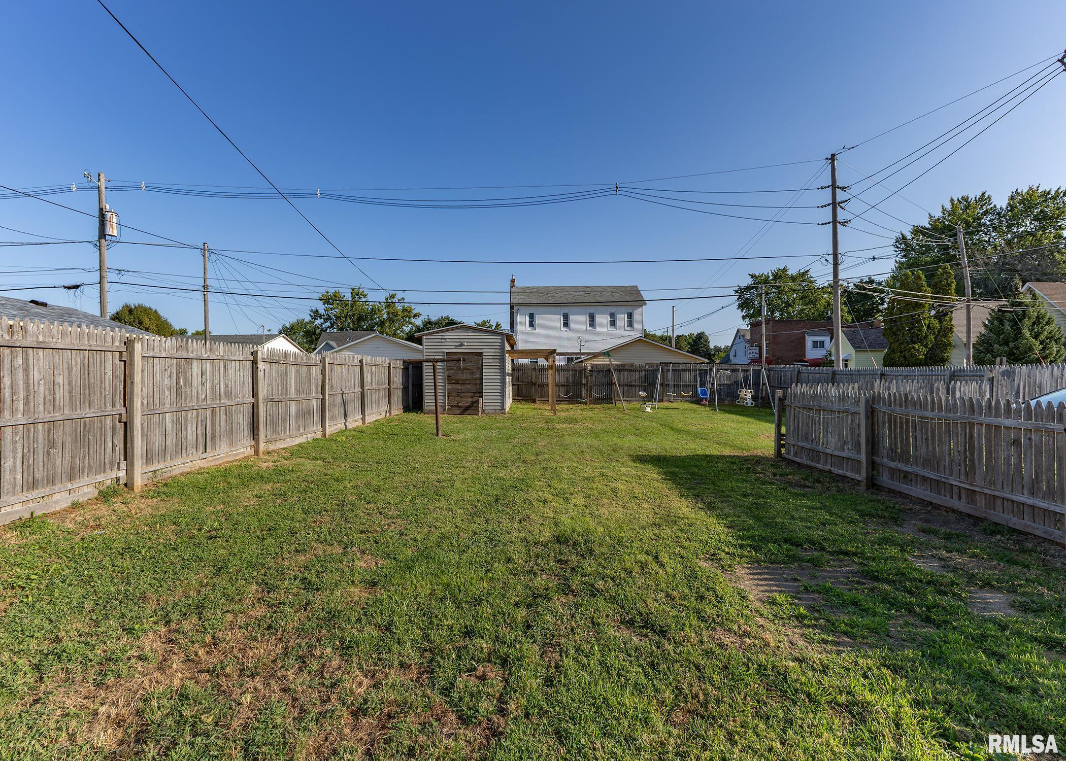 802 12th Avenue South Clinton, IA 52732 - Photo 22 of 25