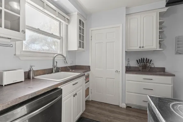 $229,000 | 2612 Grindley Park Street, Dearborn, MI 48124