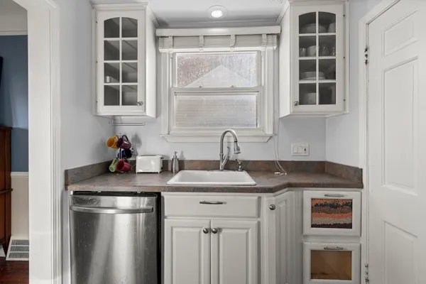 $229,000 | 2612 Grindley Park Street, Dearborn, MI 48124