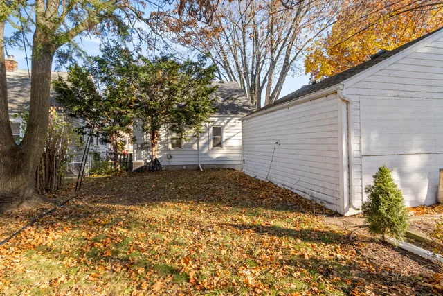 $239,000 | 2612 Grindley Park Street, Dearborn, MI 48124