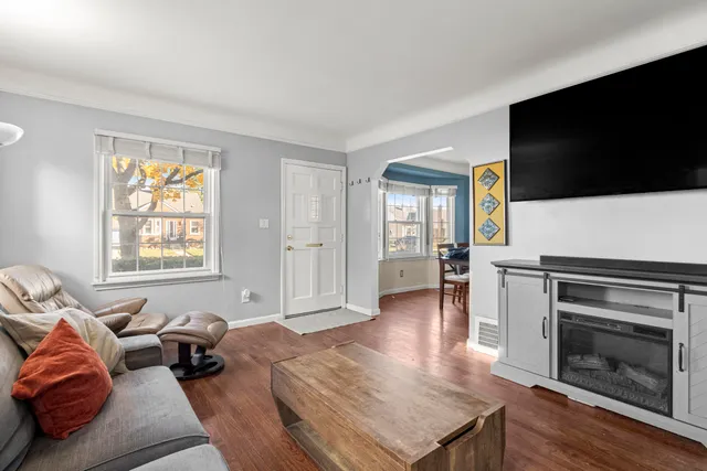 $239,000 | 2612 Grindley Park Street, Dearborn, MI 48124