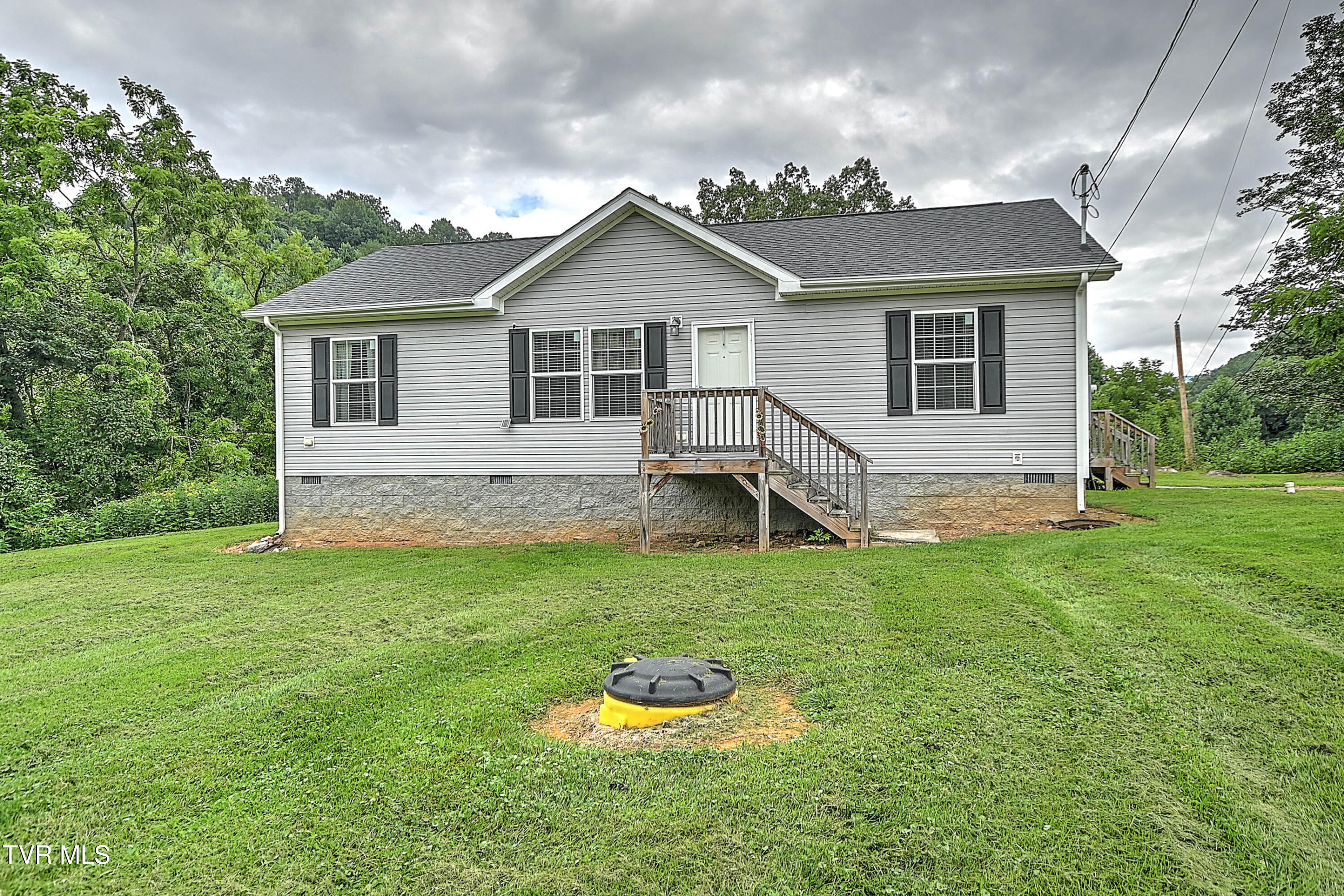 19009 Rich Valley Road Abingdon, VA 24210 - Photo 2 of 45 19009 Rich Valley DB-3