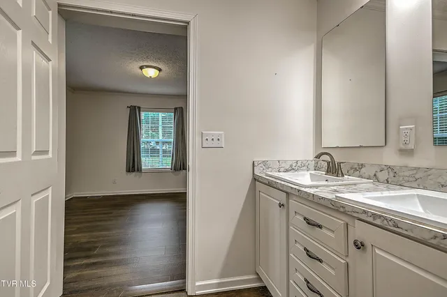 $239,000 | 19009 Rich Valley Road, Abingdon, VA 24210