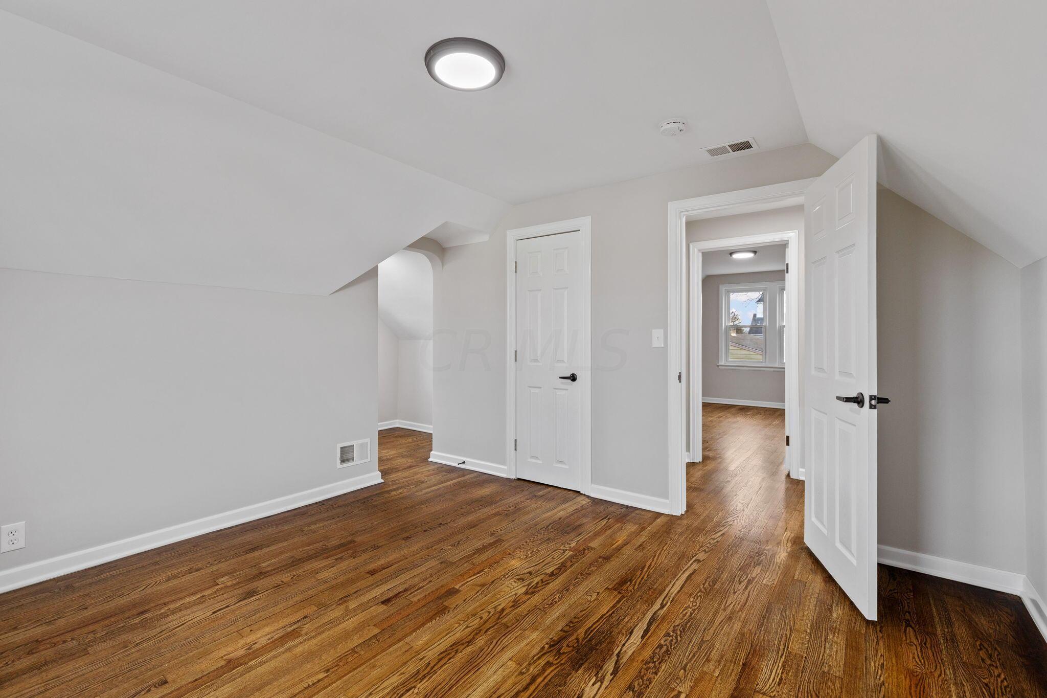 1163 Brown Road Columbus, OH 43223 - Photo 23 of 31 25-web-or-mls-2024-1-4 1163 Brown Rd 063
