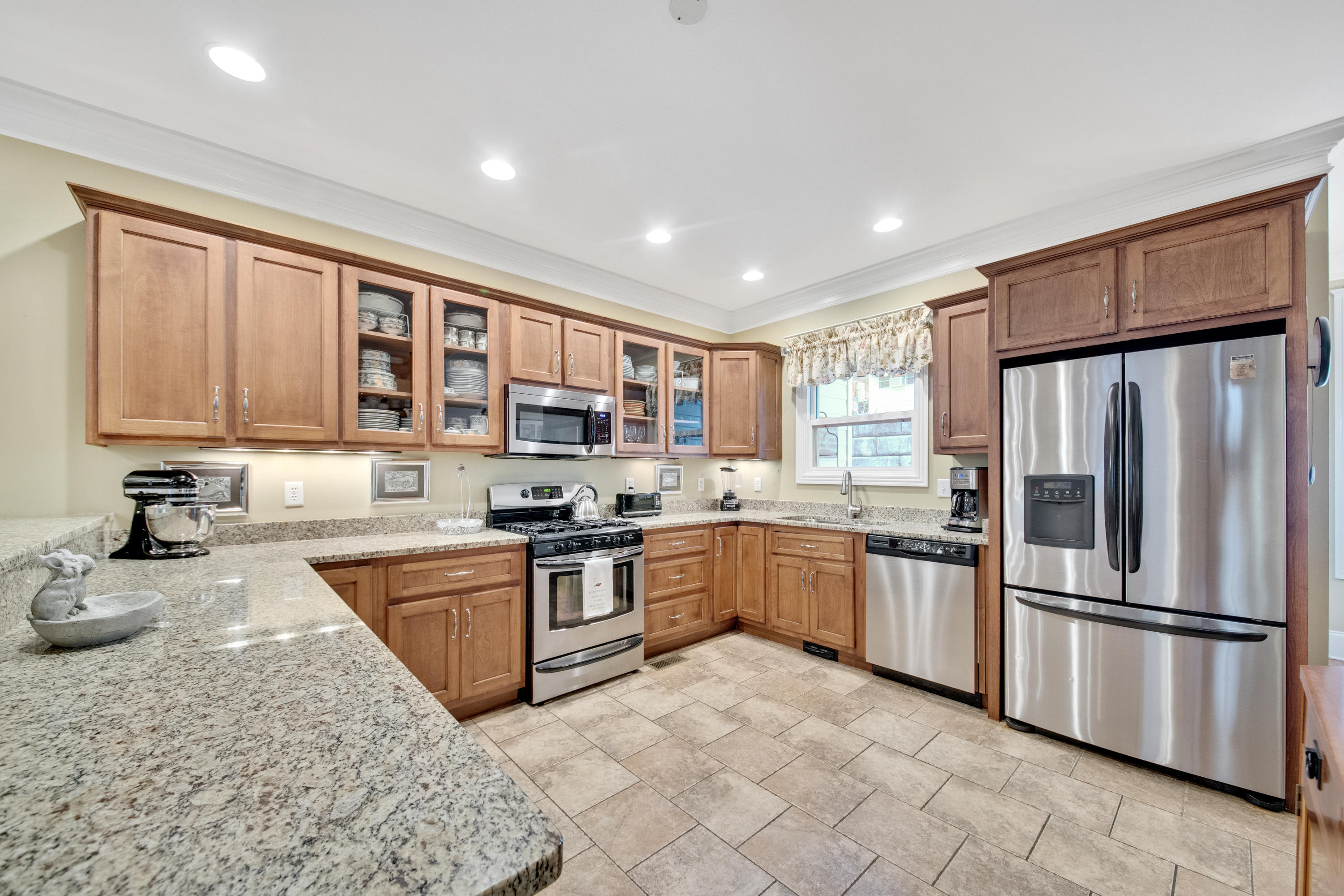 254 Berry Patch Lane Chattanooga, TN 37405 - Photo 8 of 34 254 Berry Patch