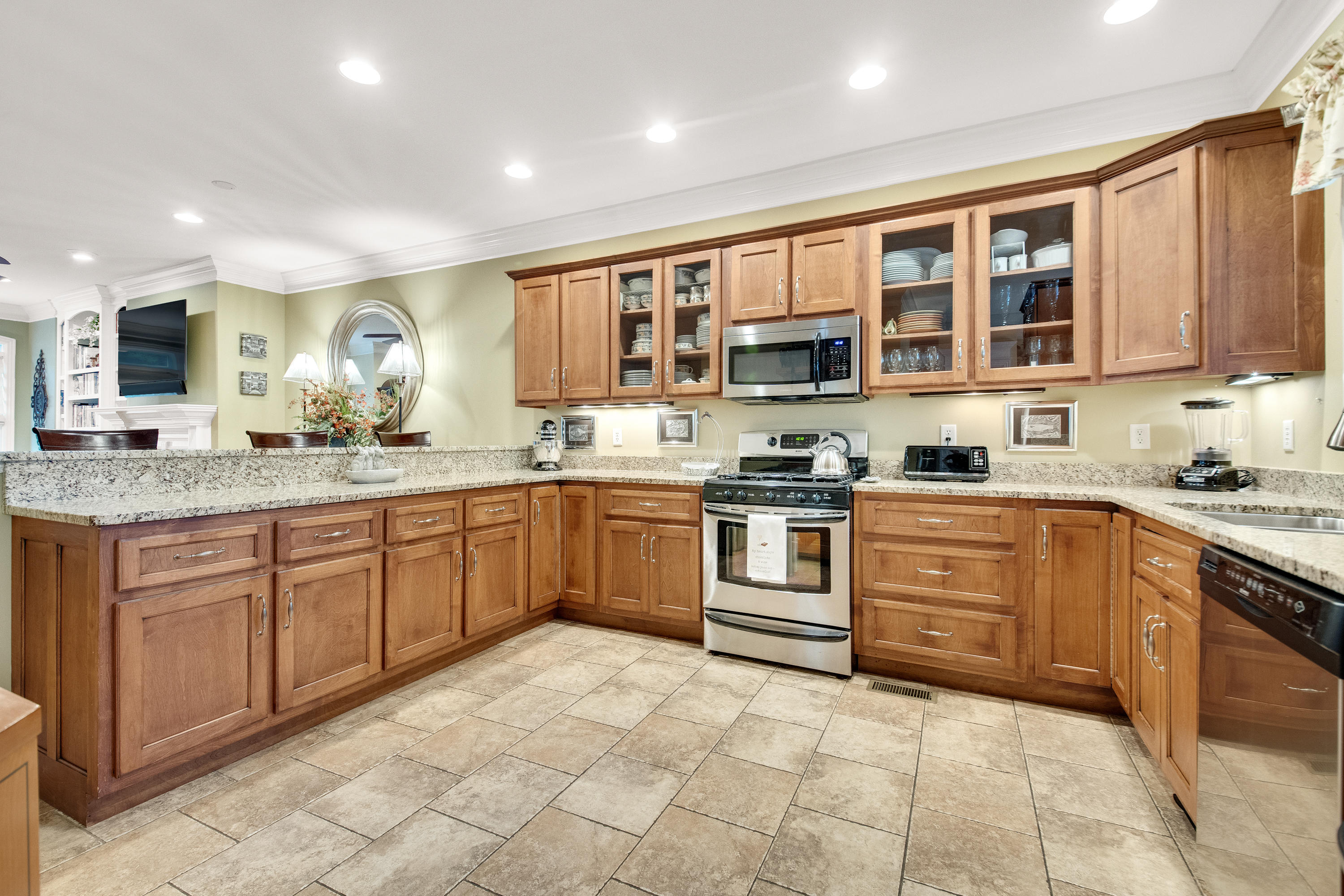 254 Berry Patch Lane Chattanooga, TN 37405 - Photo 10 of 34 254 Berry Patch