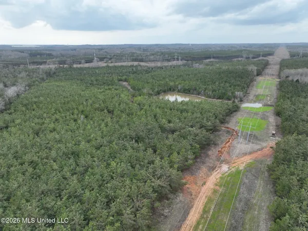 $240,000 | 1177 County Road 194, Blue Springs, MS 38828