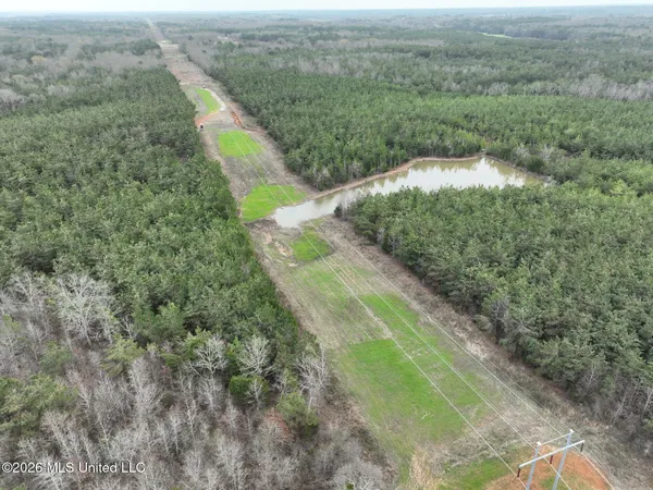 $240,000 | 1177 County Road 194, Blue Springs, MS 38828