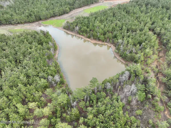 $240,000 | 1177 County Road 194, Blue Springs, MS 38828