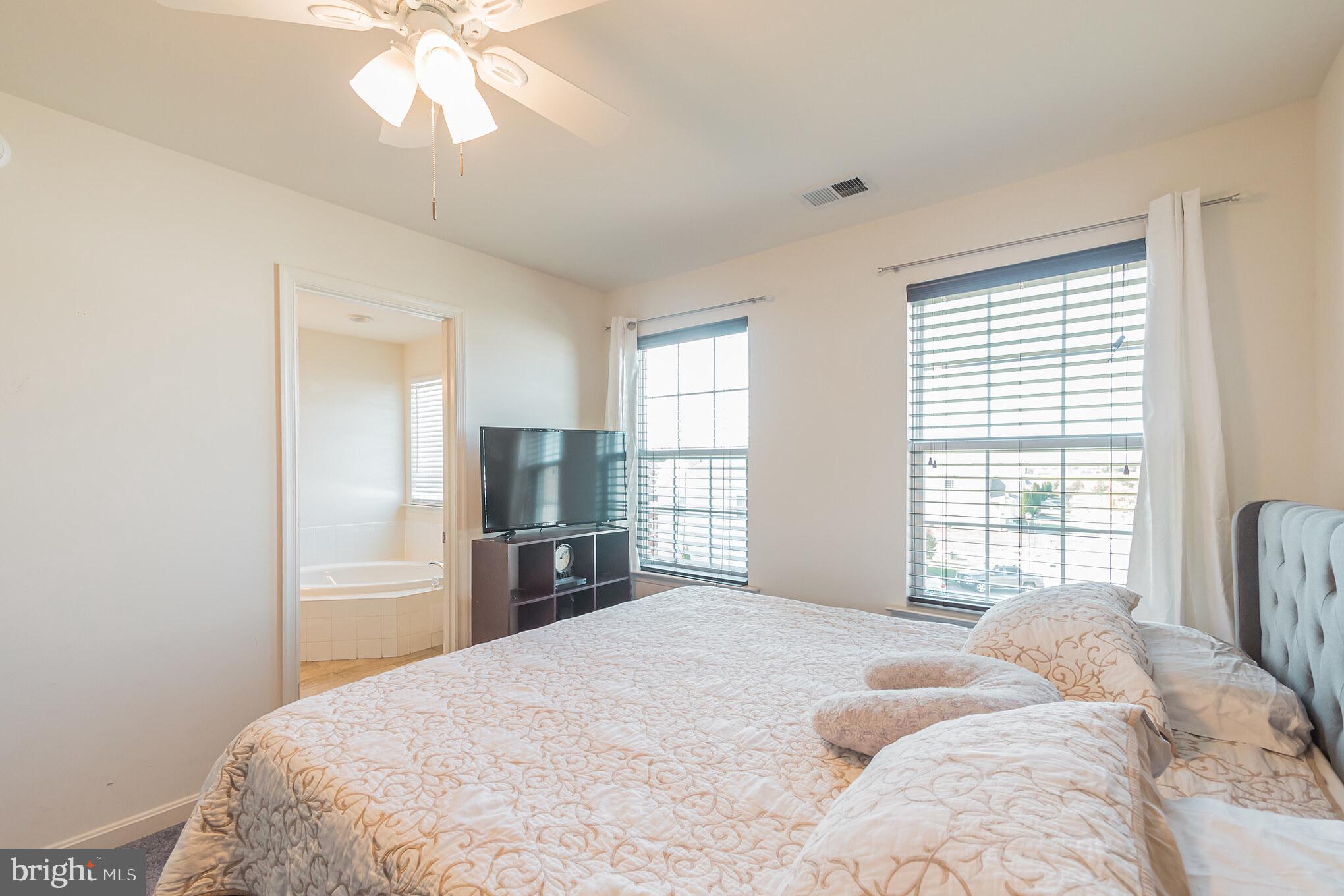 12960 Yellow Jacket Road Hagerstown, MD 21740 - Photo 22 of 30 Master bedroom