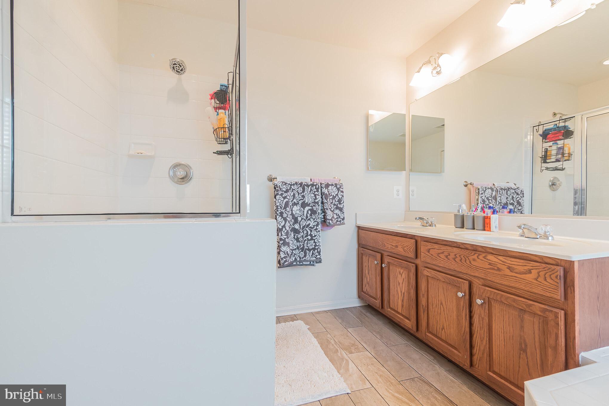 12960 Yellow Jacket Road Hagerstown, MD 21740 - Photo 23 of 30 Master bathroom