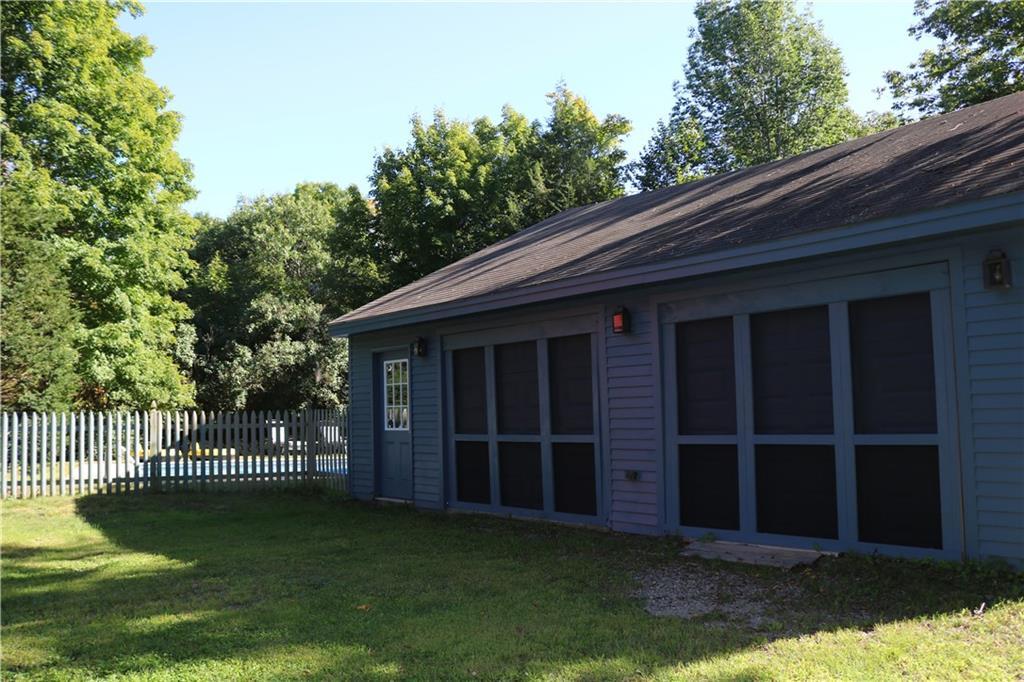 377 Main Street Springvale, ME 04083 - Photo 10 of 31 Pool house/Garage