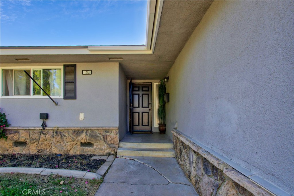 3195 Nottingham Avenue Merced, CA 95340 - Photo 3 of 18