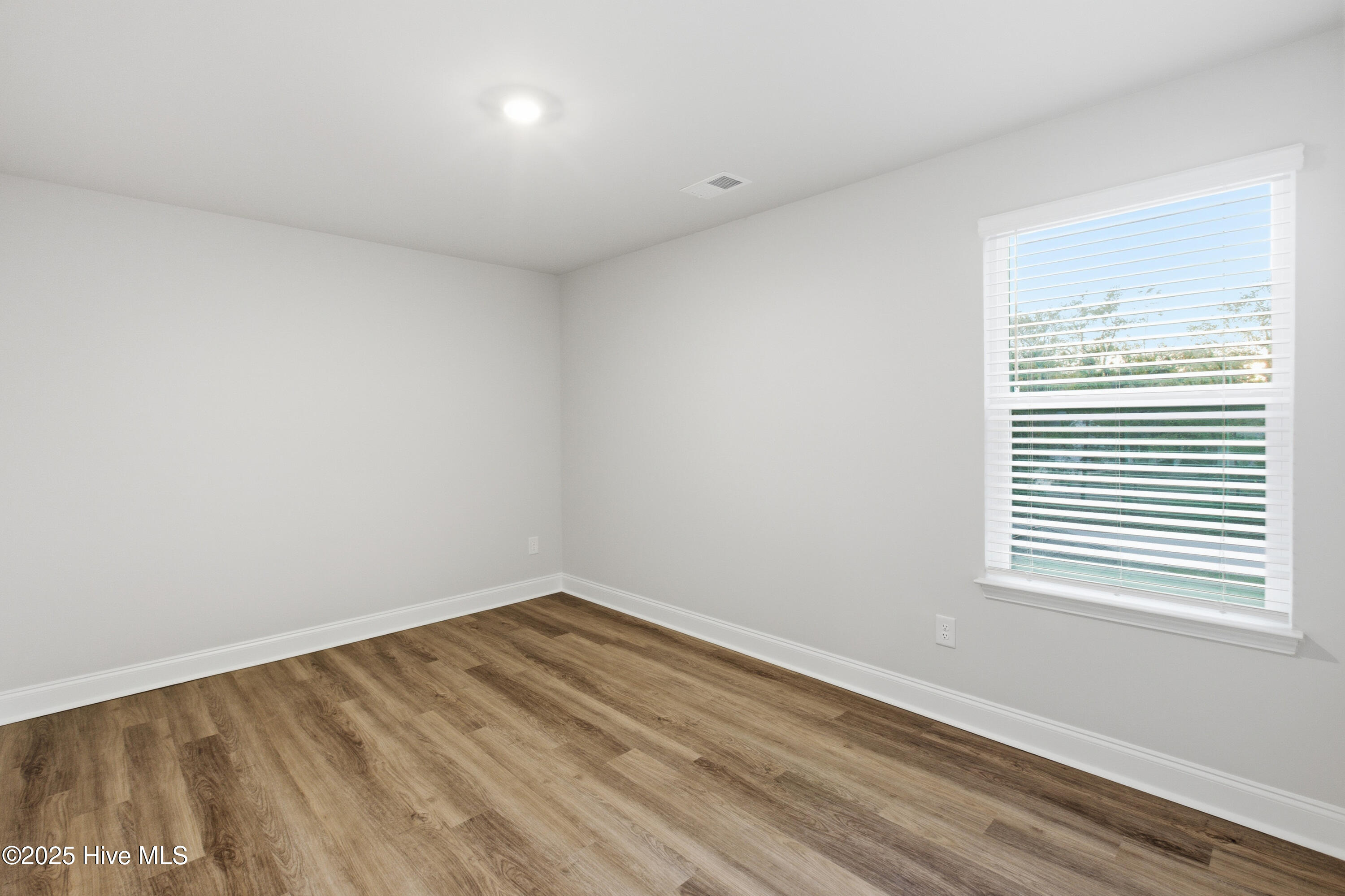 218 Chateau Drive New Bern, NC 28560 - Photo 18 of 58 218 Chateau Drive-16