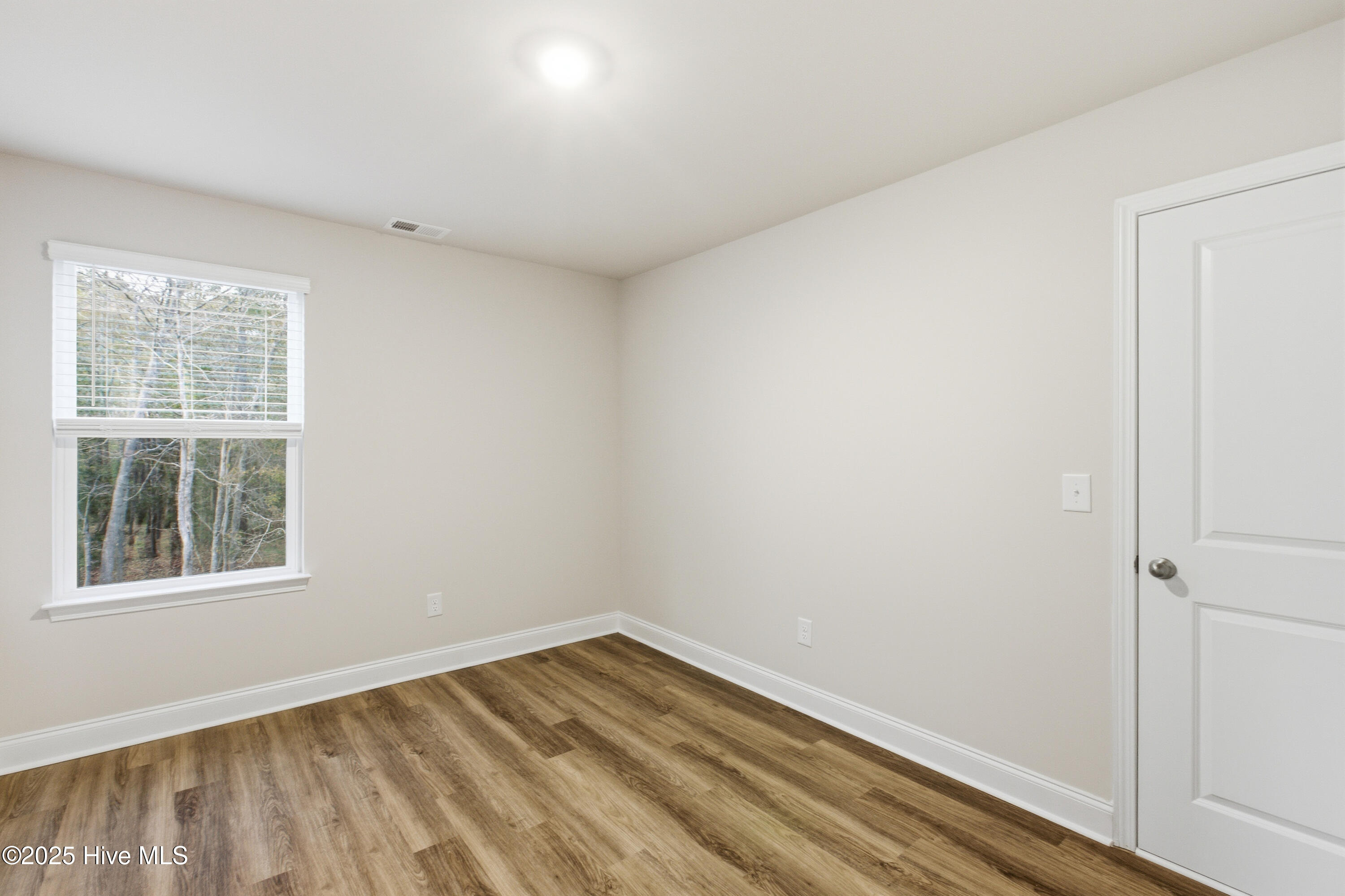 218 Chateau Drive New Bern, NC 28560 - Photo 23 of 58 218 Chateau Drive-21