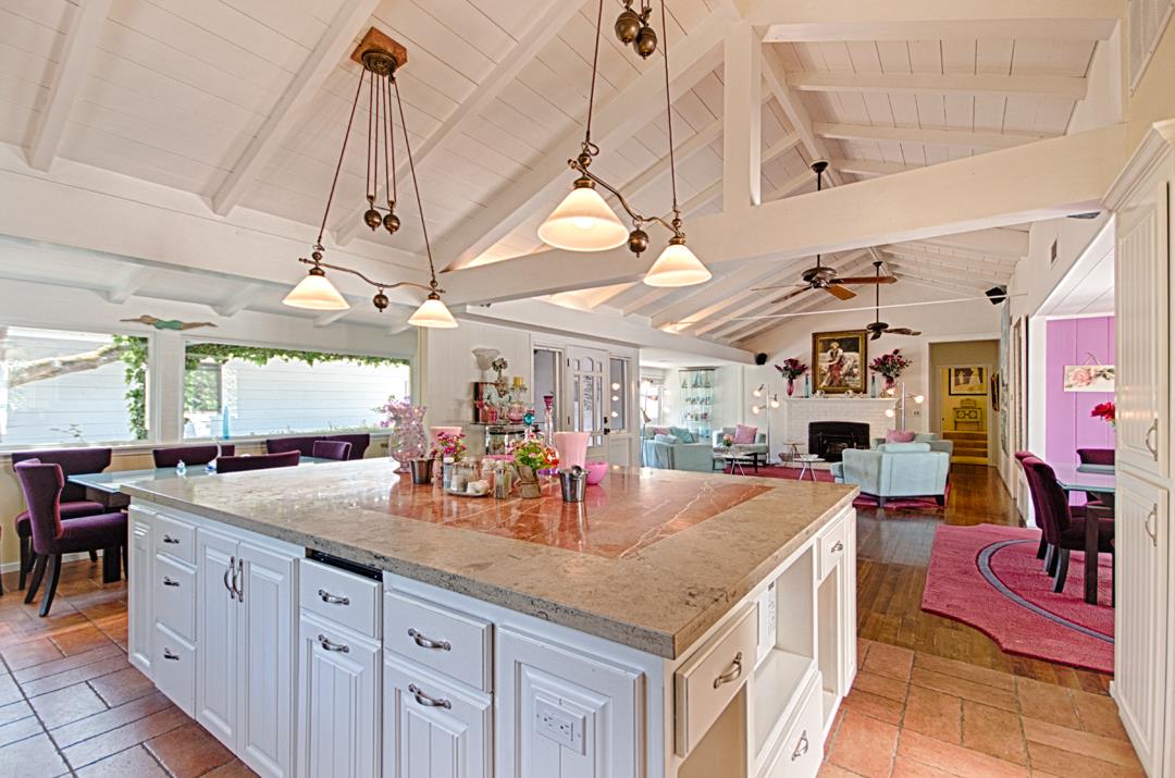 30 Clubhouse Road Santa Cruz, CA 95060 - Photo 4 of 21 Gallery Image 4