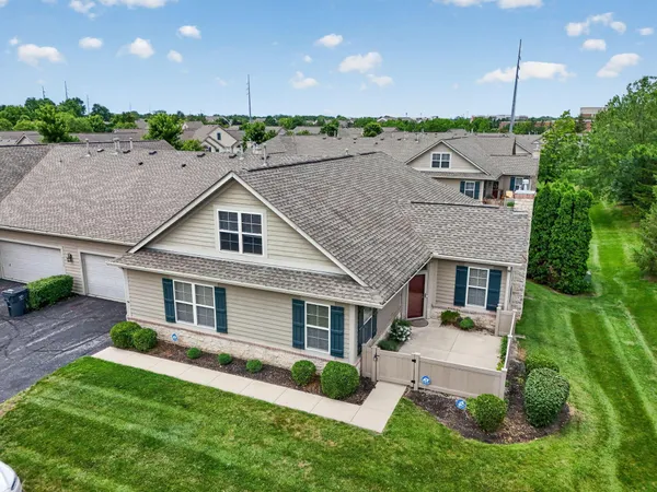 $349,900 | 4227 Waterside Place, Unit 7, Grove City, OH 43123