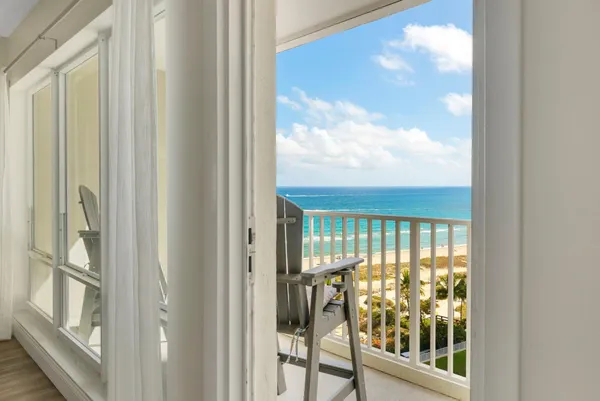 $449,000 | 750 North Ocean Boulevard, Unit 1105, Pompano Beach, FL 33062