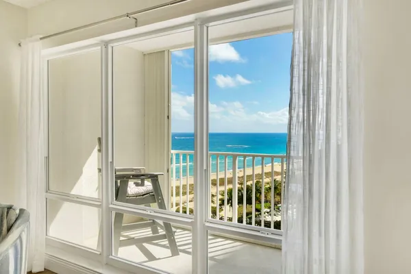 $449,000 | 750 North Ocean Boulevard, Unit 1105, Pompano Beach, FL 33062