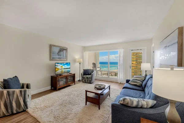 $449,000 | 750 North Ocean Boulevard, Unit 1105, Pompano Beach, FL 33062