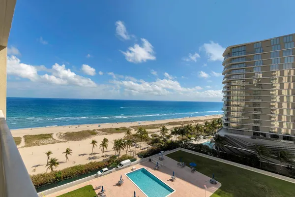 $449,000 | 750 North Ocean Boulevard, Unit 1105, Pompano Beach, FL 33062