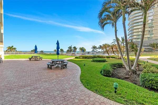 $449,000 | 750 North Ocean Boulevard, Unit 1105, Pompano Beach, FL 33062
