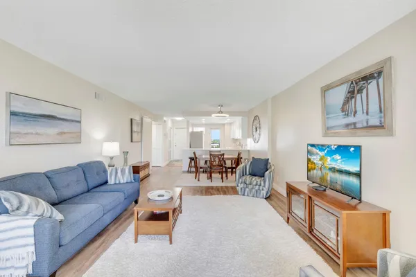 $449,000 | 750 North Ocean Boulevard, Unit 1105, Pompano Beach, FL 33062