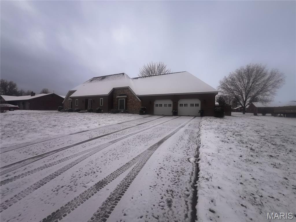 1011 A Street Germantown, IL 62245 - Photo 2 of 56