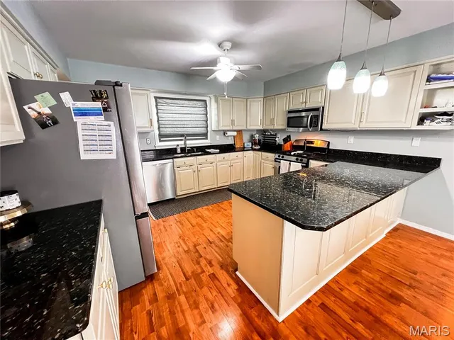 $330,000 | 1011 A Street, Germantown, IL 62245