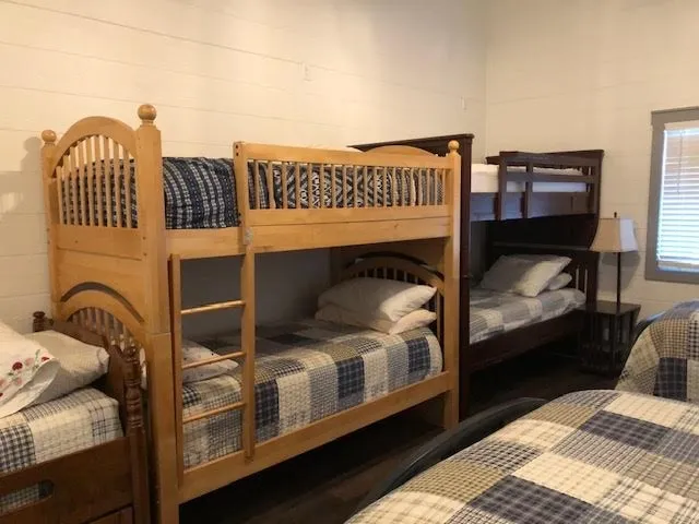 $595,000 | 933 East Quarry Road, London, TX 76854