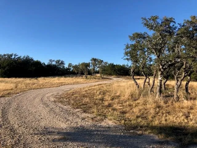 $595,000 | 933 East Quarry Road, London, TX 76854