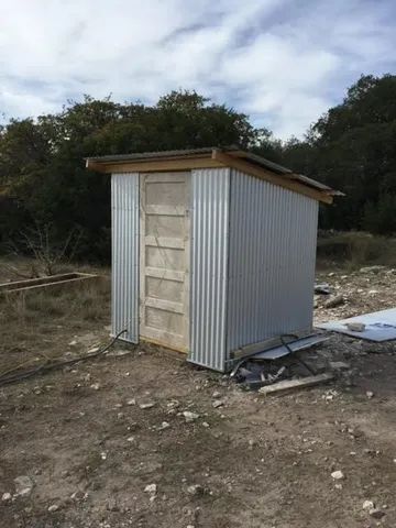 $595,000 | 933 East Quarry Road, London, TX 76854