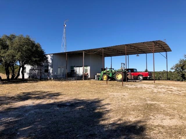 933 East Quarry Road London, TX 76854 - Photo 7 of 36