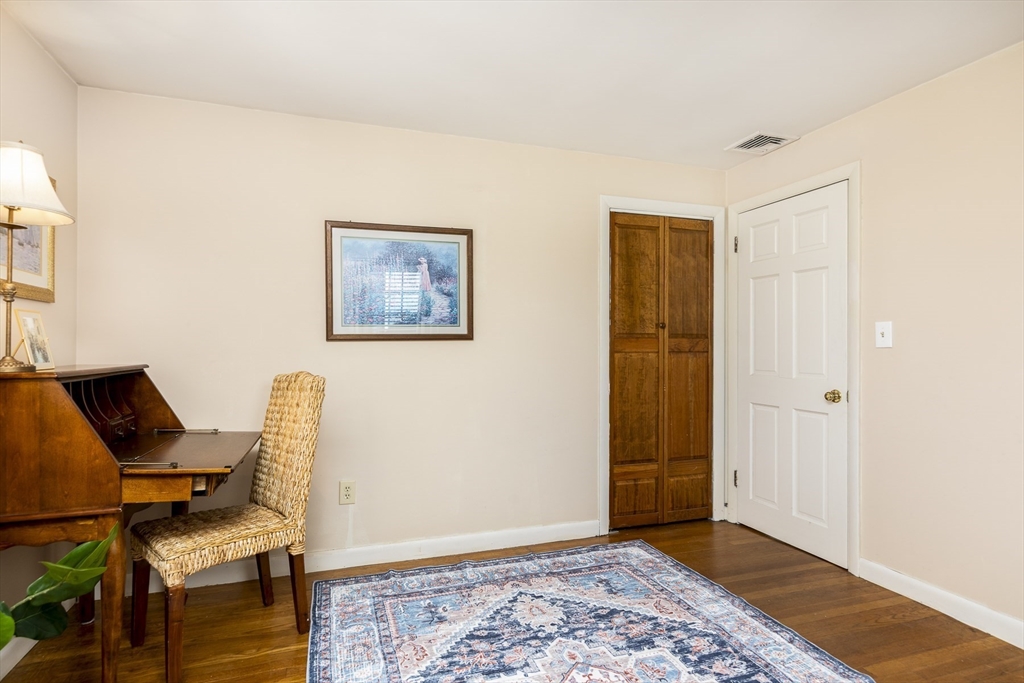 15 Francis Road Salem, MA 01970 - Photo 16 of 36