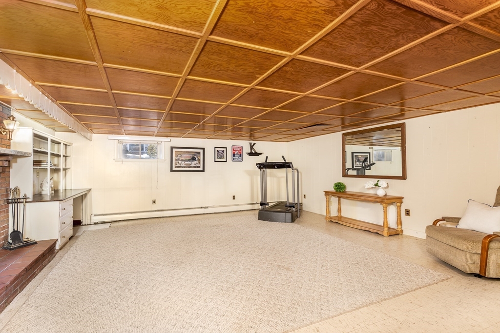 15 Francis Road Salem, MA 01970 - Photo 22 of 36